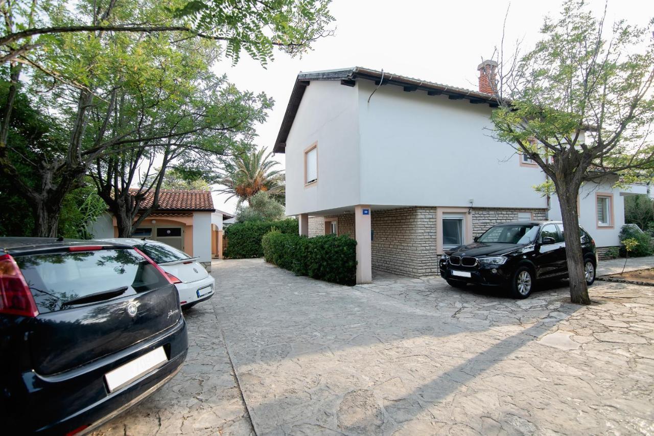 Beach Boy & Pool Girl Apartments Vir Zewnętrze zdjęcie